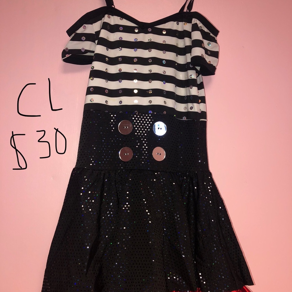 Child large dance costume/Halloween costume